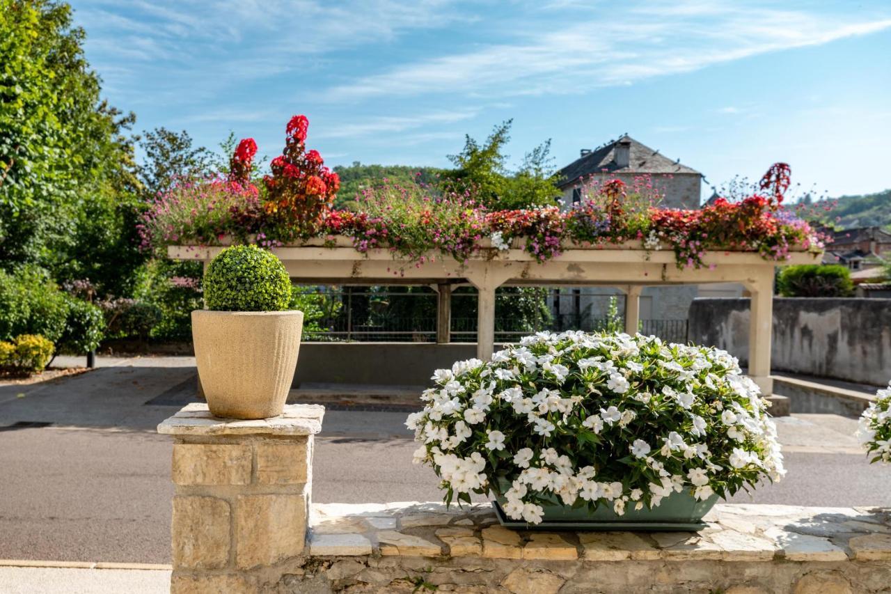 Le Quercy Hotel Souillac Exterior photo